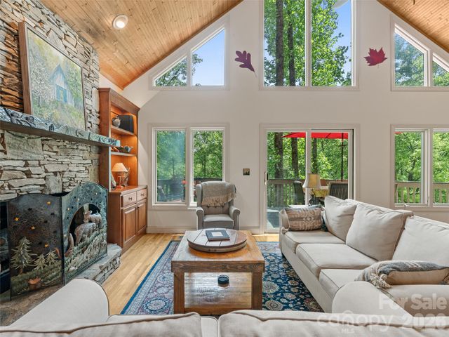 26 Walnut Drive, Mills River, NC 28759