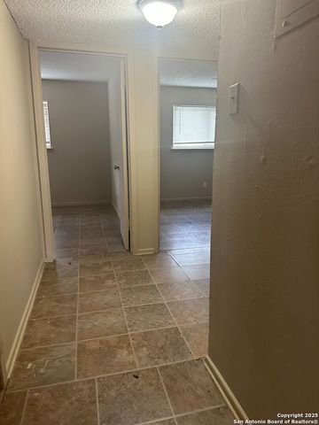 2129 Pat Booker Rd Apt 11, Universal City, TX 78148