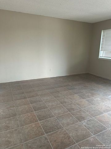 2129 Pat Booker Rd Apt 11, Universal City, TX 78148