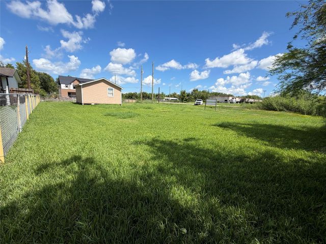 3007 Arkansas Avenue, League City, TX 77539
