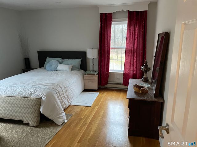 21 Fullmar Lane, Norwalk, CT 06850