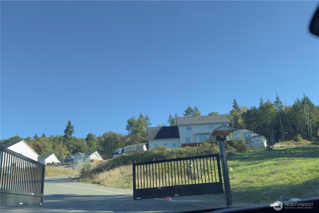 11305 73rd Avenue NE, Arlington, WA 98223