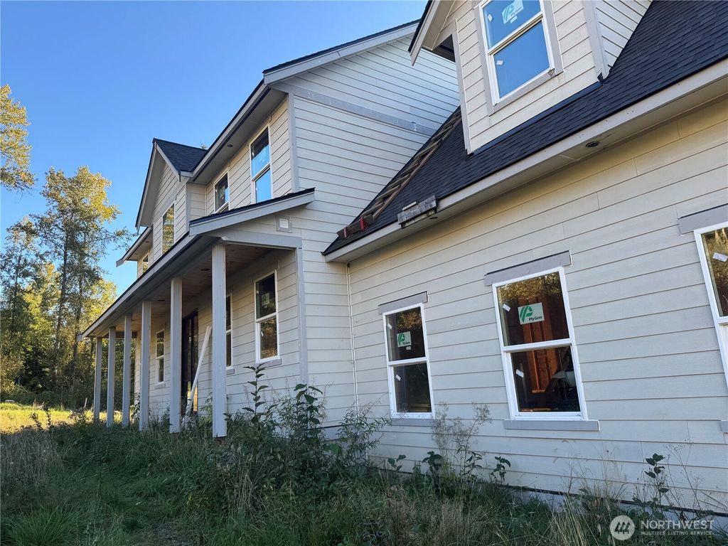 11305 73rd Avenue NE, Arlington, WA 98223