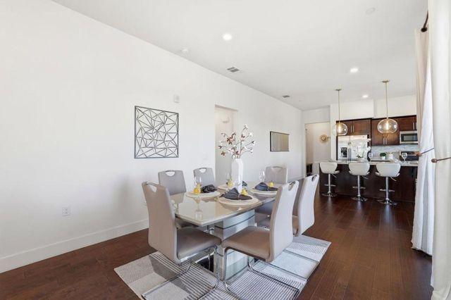 460 Montague Expressway 40, Milpitas, CA 95035