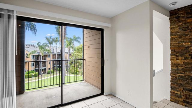 812 Kalpati Cir E, Carlsbad, CA 92008