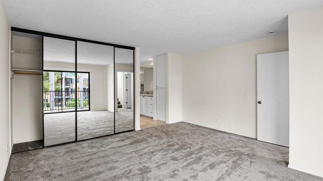 812 Kalpati Cir E, Carlsbad, CA 92008