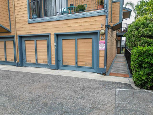 812 Kalpati Cir E, Carlsbad, CA 92008