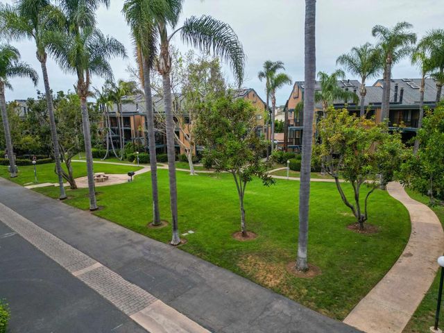 812 Kalpati Cir E, Carlsbad, CA 92008