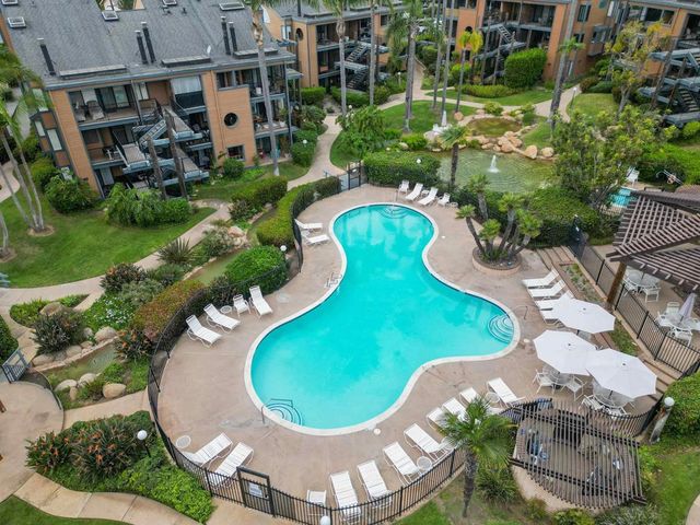 812 Kalpati Cir E, Carlsbad, CA 92008