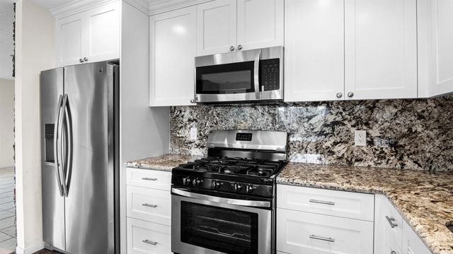 812 Kalpati Cir E, Carlsbad, CA 92008