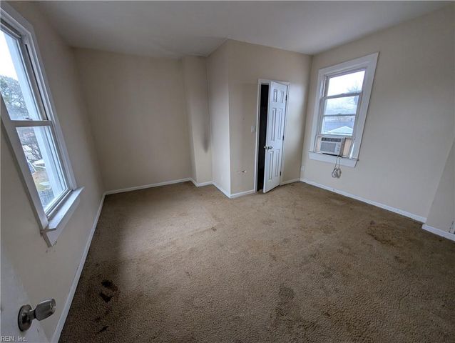 2123 Effingham ST, Portsmouth, VA 23704