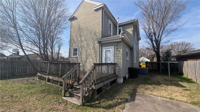 2123 Effingham ST, Portsmouth, VA 23704