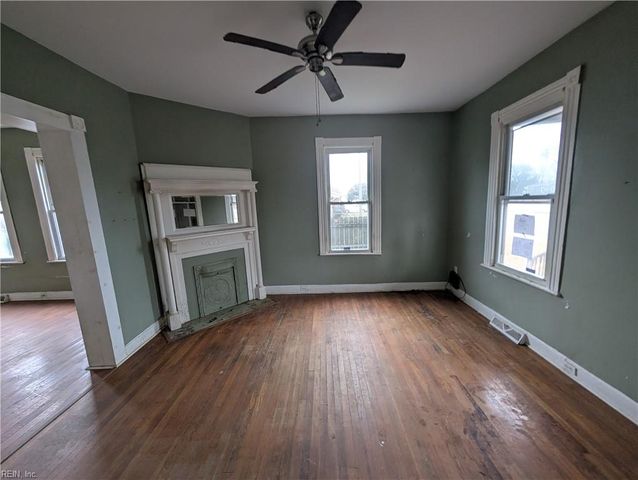 2123 Effingham ST, Portsmouth, VA 23704