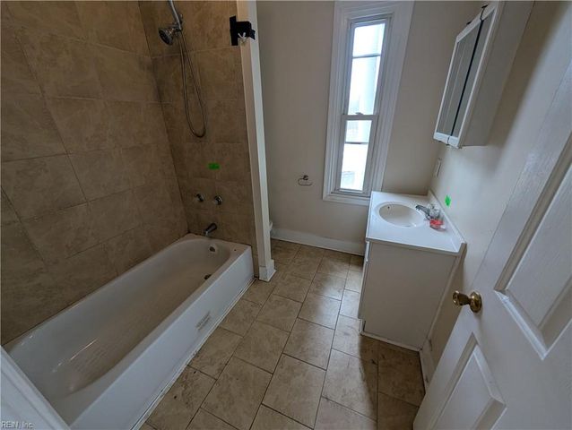 2123 Effingham ST, Portsmouth, VA 23704