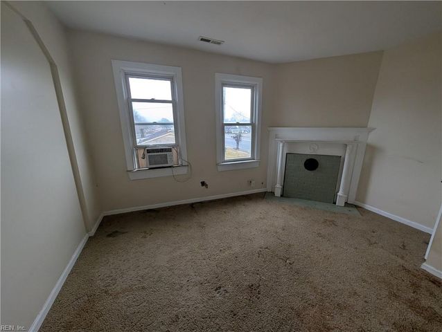 2123 Effingham ST, Portsmouth, VA 23704