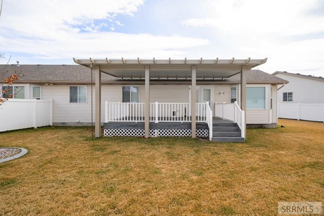 3823 E Summerridge Cir, Ammon, ID 83406