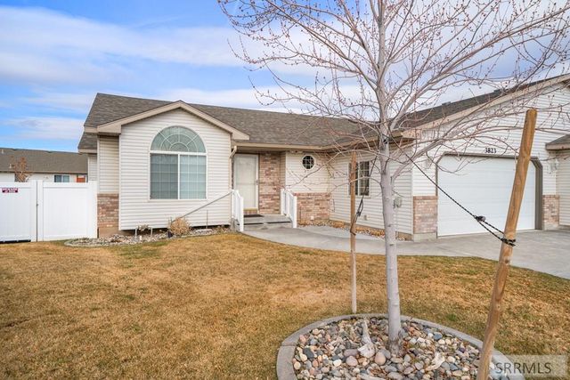 3823 E Summerridge Cir, Ammon, ID 83406