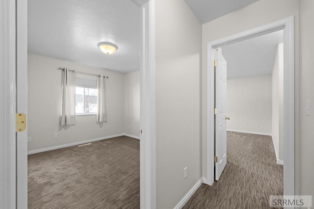 Image 25 of property listing at 3823 E Summerridge Cir, Ammon, ID 83406