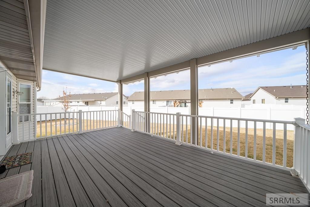 Image 41 of property listing at 3823 E Summerridge Cir, Ammon, ID 83406