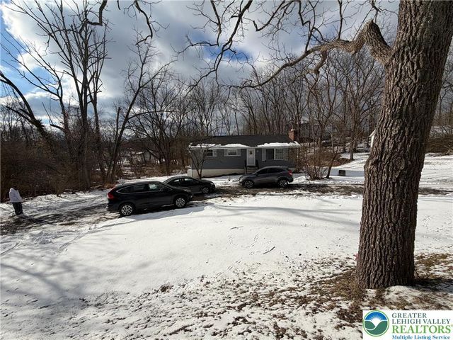 162 Independence Road, Smithfield Twp, PA 18301