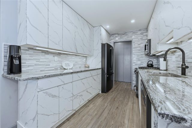 522 Shore Road 2AA, Long Beach, NY 11561