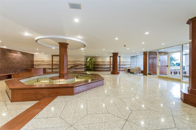 522 Shore Road 2AA, Long Beach, NY 11561