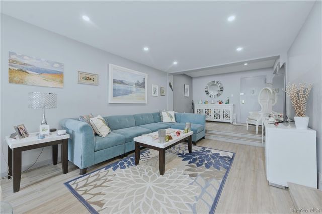 522 Shore Road 2AA, Long Beach, NY 11561