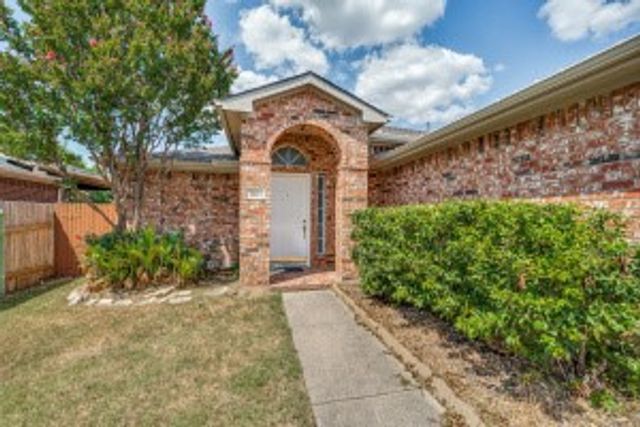 1011 Port Aransas Drive, Little Elm, TX 75068