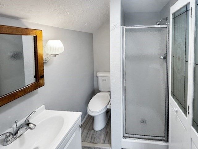 80 Delmont Ave, Worcester, MA 01604