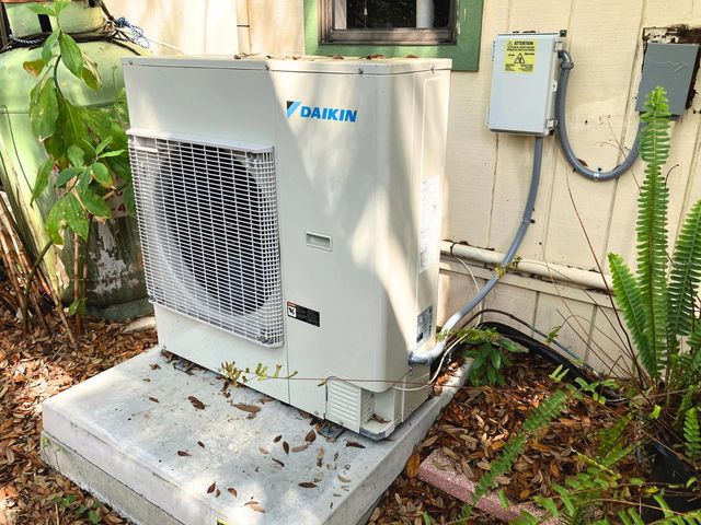 21004 NEGRIL COURT, Lutz, FL 33558