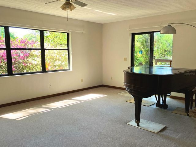 21004 NEGRIL COURT, Lutz, FL 33558