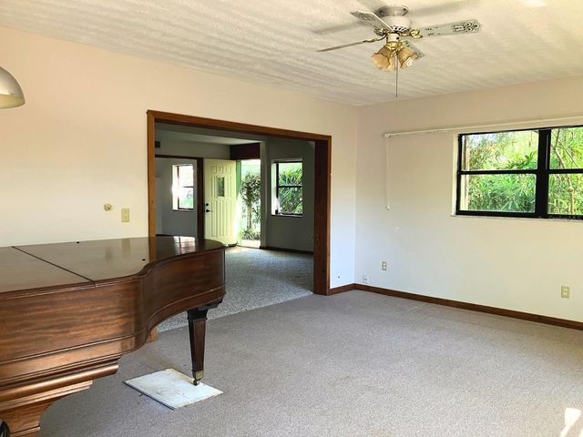 21004 NEGRIL COURT, Lutz, FL 33558