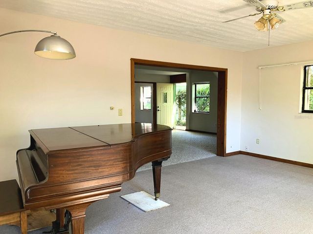 21004 NEGRIL COURT, Lutz, FL 33558