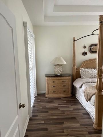 211 WESTCHESTER HILLS LANE, Valrico, FL 33594