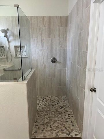 211 WESTCHESTER HILLS LANE, Valrico, FL 33594