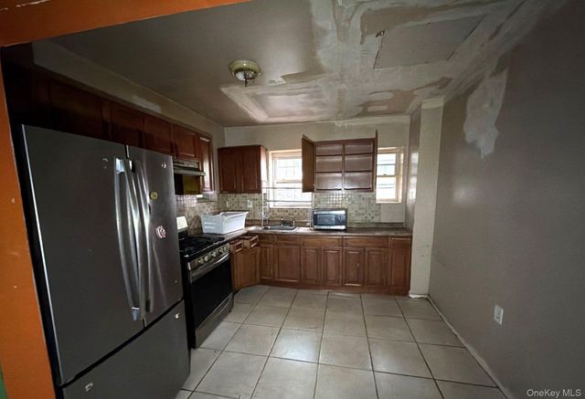 109-10 Francis Lewis Boulevard, Queens Village, NY 11429