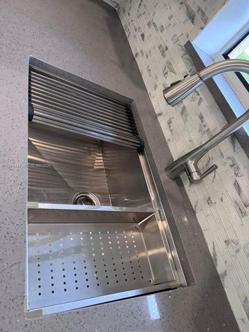 5917 Via Vermilya 203, Lake Worth, FL 33462