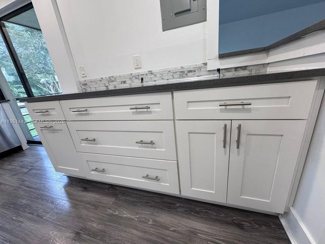 5917 Via Vermilya 203, Lake Worth, FL 33462