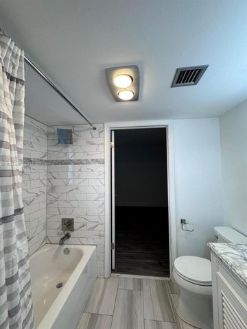 5917 Via Vermilya 203, Lake Worth, FL 33462