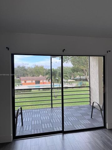 5917 Via Vermilya 203, Lake Worth, FL 33462