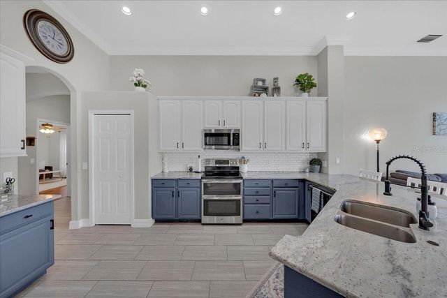 3301 CYPRESS LANDING DRIVE, Valrico, FL 33596