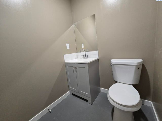 1505 E Spokane Street, Pasco, WA 99301