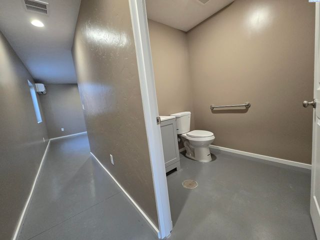 1505 E Spokane Street, Pasco, WA 99301