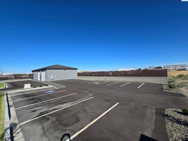 1505 E Spokane Street, Pasco, WA 99301