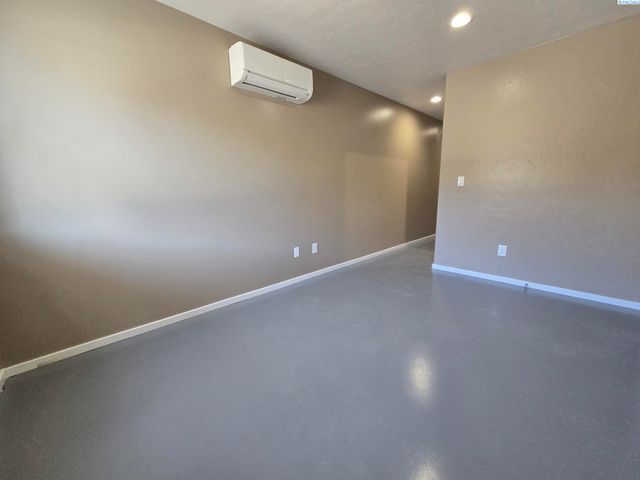 1505 E Spokane Street, Pasco, WA 99301