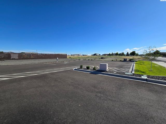 1505 E Spokane Street, Pasco, WA 99301