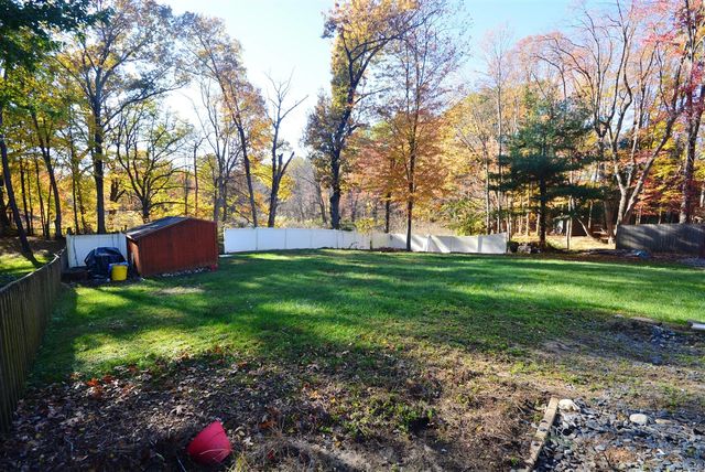 4696 Forest Creek Drive, Kalamazoo, MI 49009