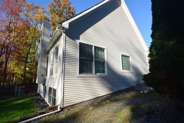 4696 Forest Creek Drive, Kalamazoo, MI 49009