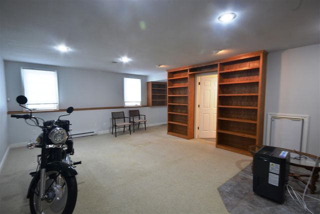 4696 Forest Creek Drive, Kalamazoo, MI 49009