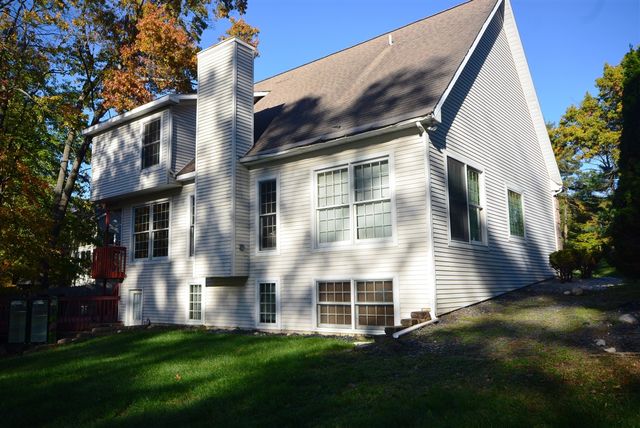 4696 Forest Creek Drive, Kalamazoo, MI 49009